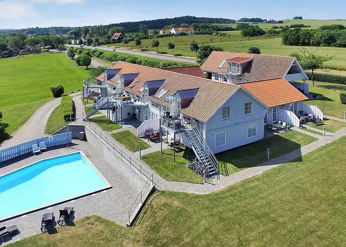 Thamina - 400m From The Sea By Interhome